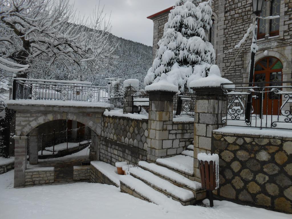 Oihalia Guesthouse Fidhákia Extérieur photo