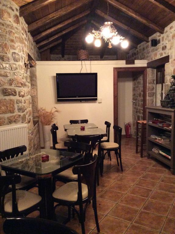 Oihalia Guesthouse Fidhákia Extérieur photo