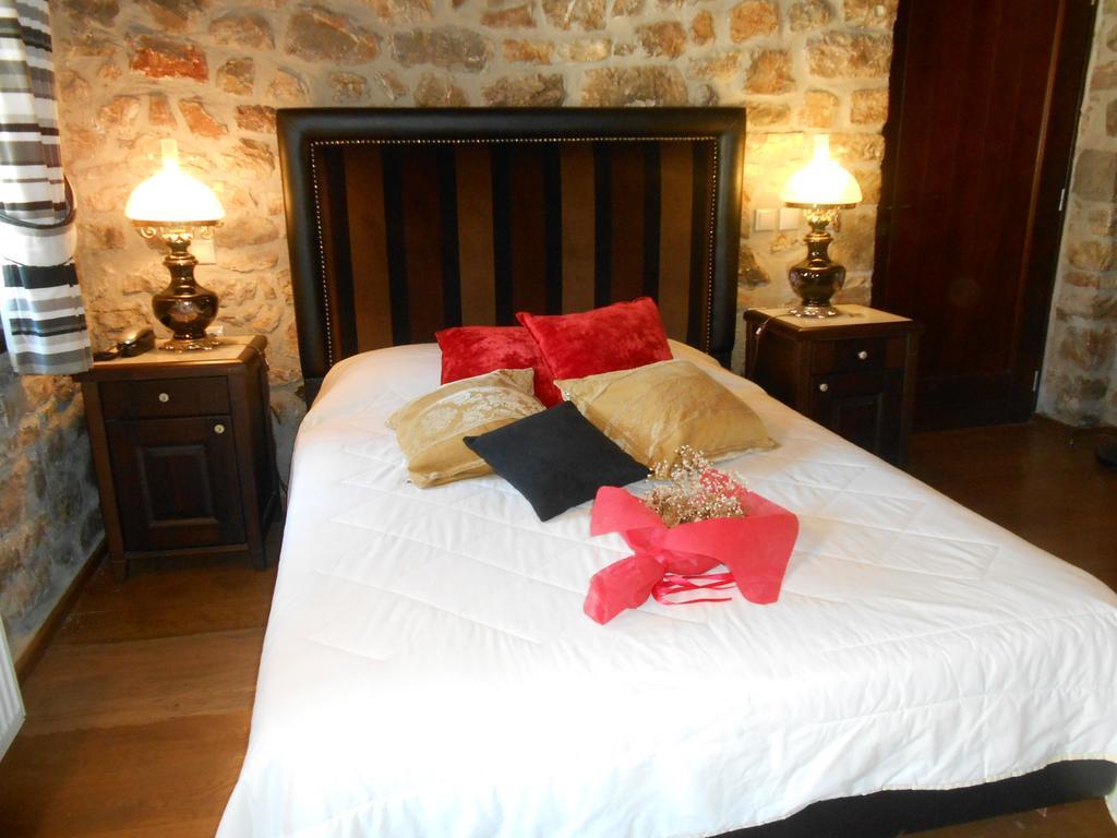 Oihalia Guesthouse Fidhákia Extérieur photo